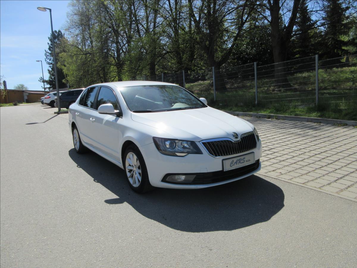 skoda-superb-2-0-tdi-103-kw-xenon-vyhr-nova-stk - 3