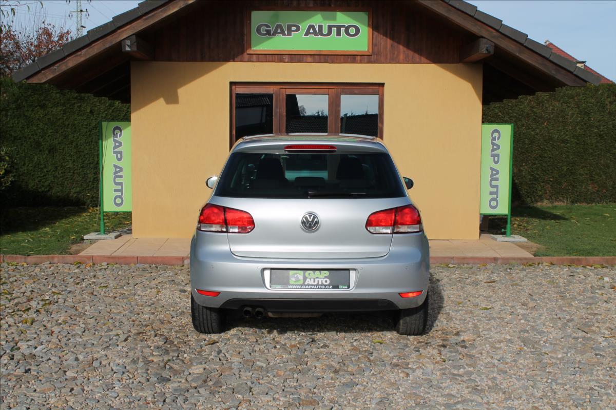 volkswagen-golf-2-0-tdi-103kw - 4