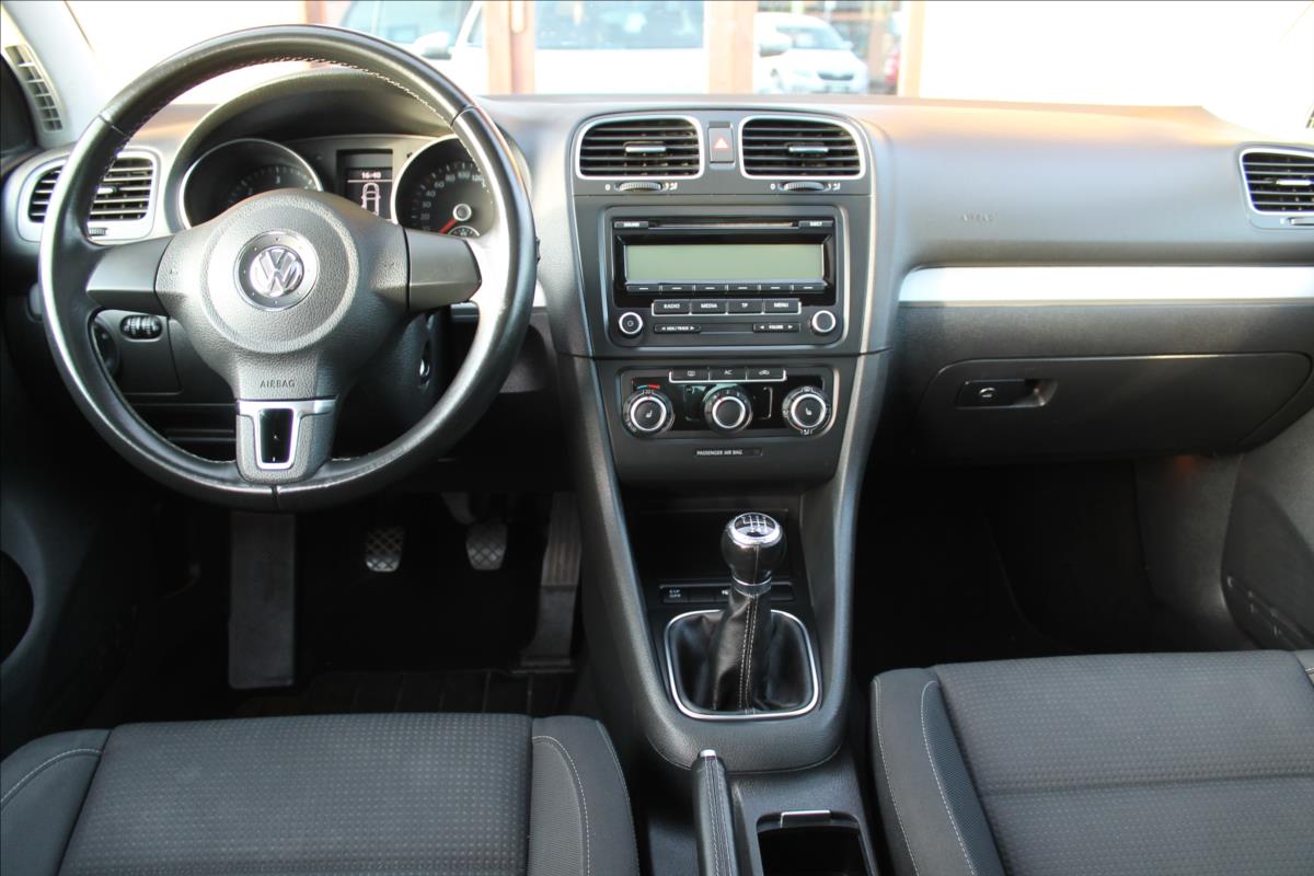 volkswagen-golf-2-0-tdi-103kw - 8