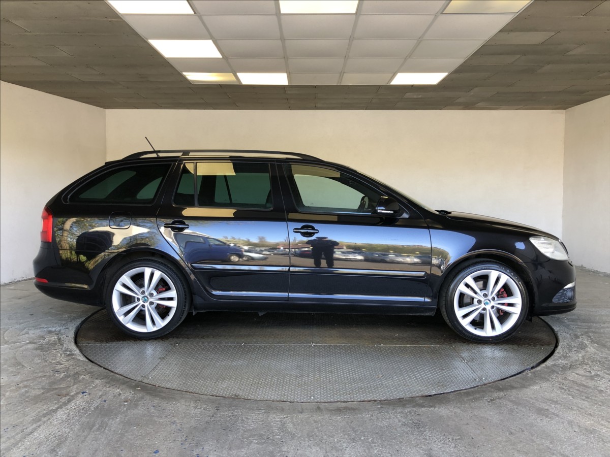 skoda-octavia-2-0-tdi-rs - 7