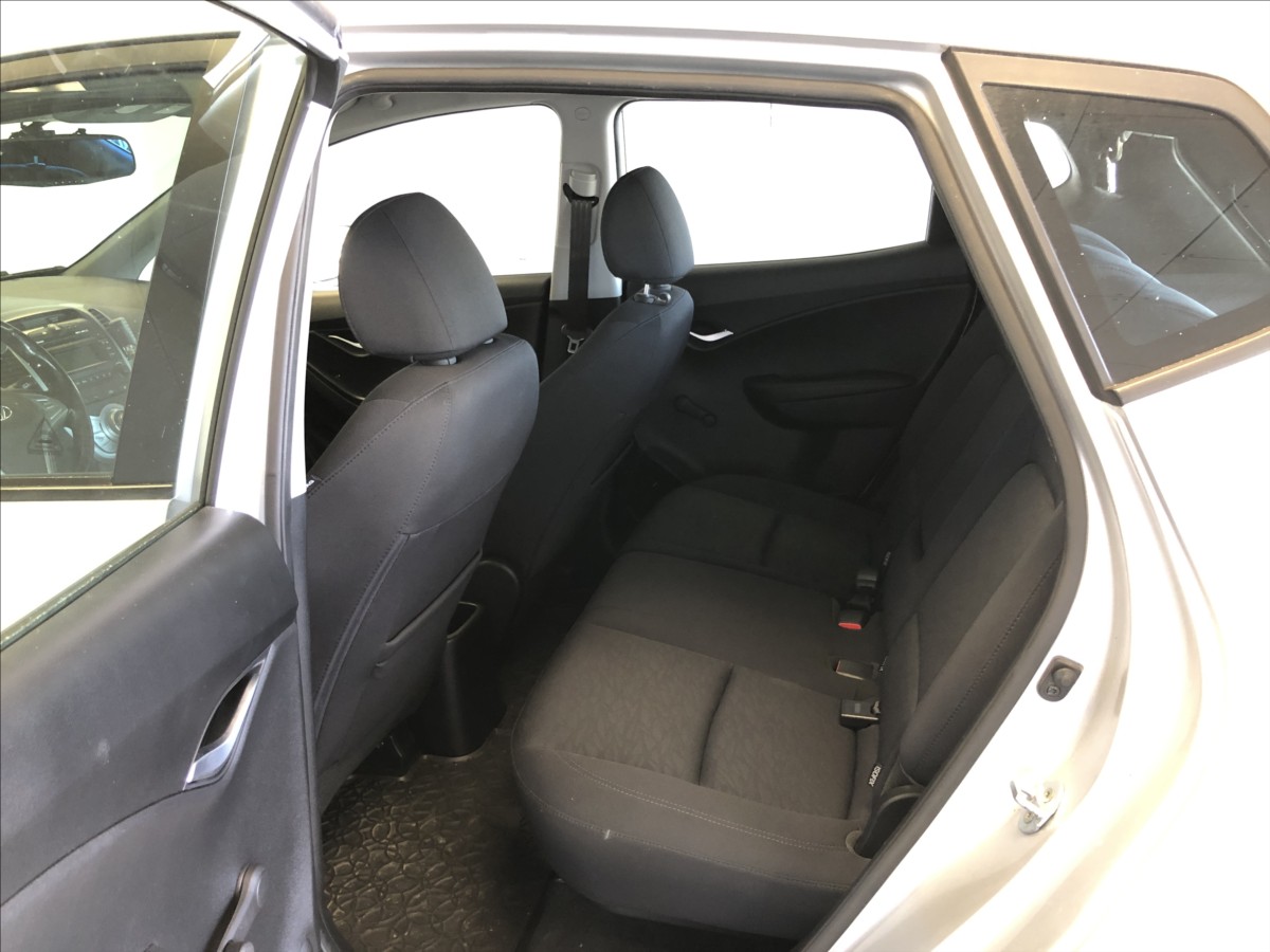 hyundai-ix20-1-6-crdi - 9