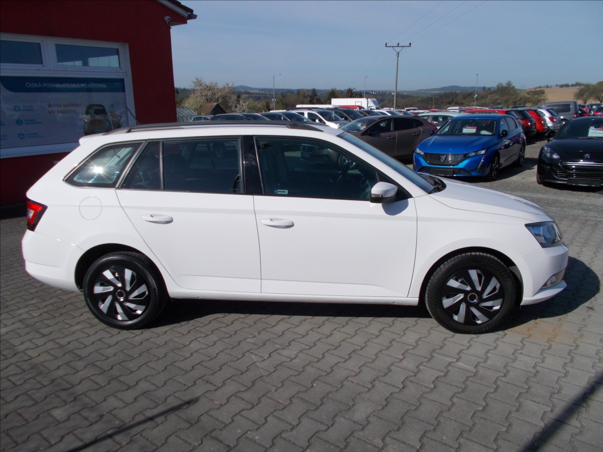 skoda-fabia-1-0-tsi-cr-nova-stk-po-servisu-zaruka-mobility-iii - 8