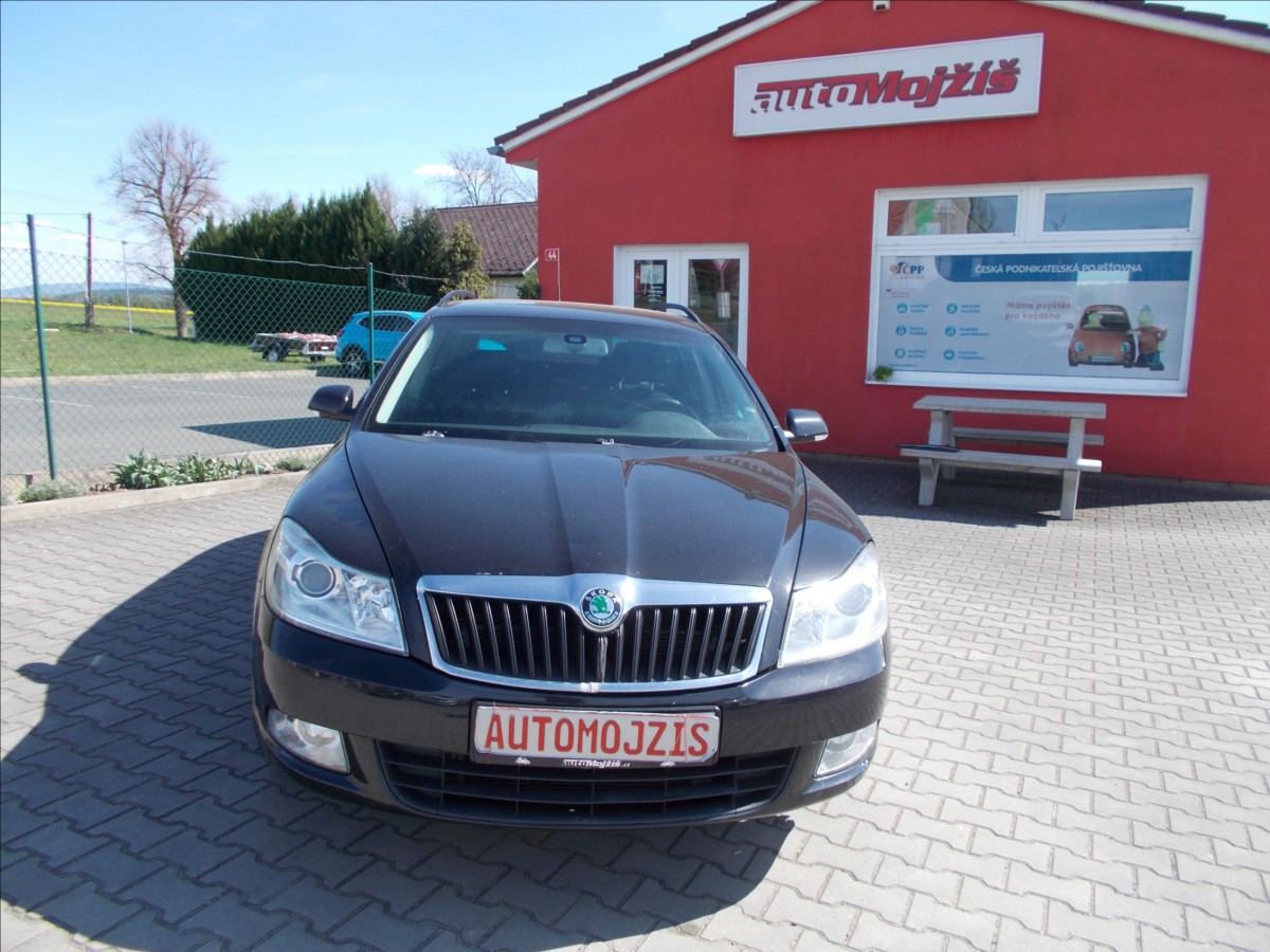 skoda-octavia-2-0-tdi-xenony-navigace-stk-4-2027-ii - 1