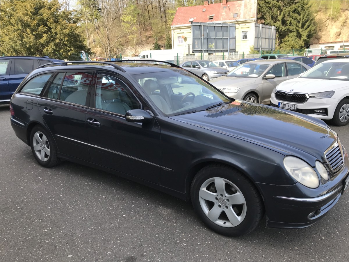 mercedes-benz-tridy-e-3-2-cdi-avantgarde - 3