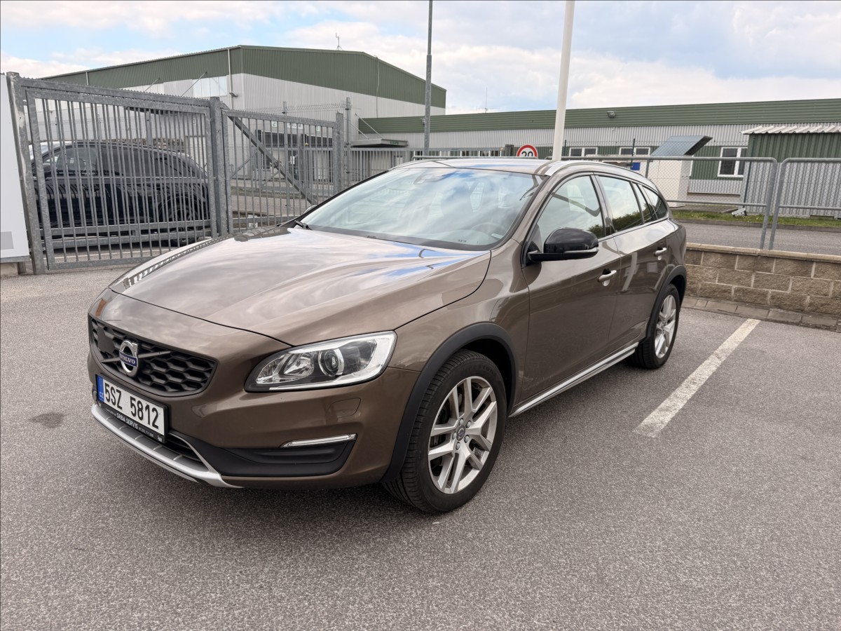 Volvo V60 2,0 T5 AWD Momentum