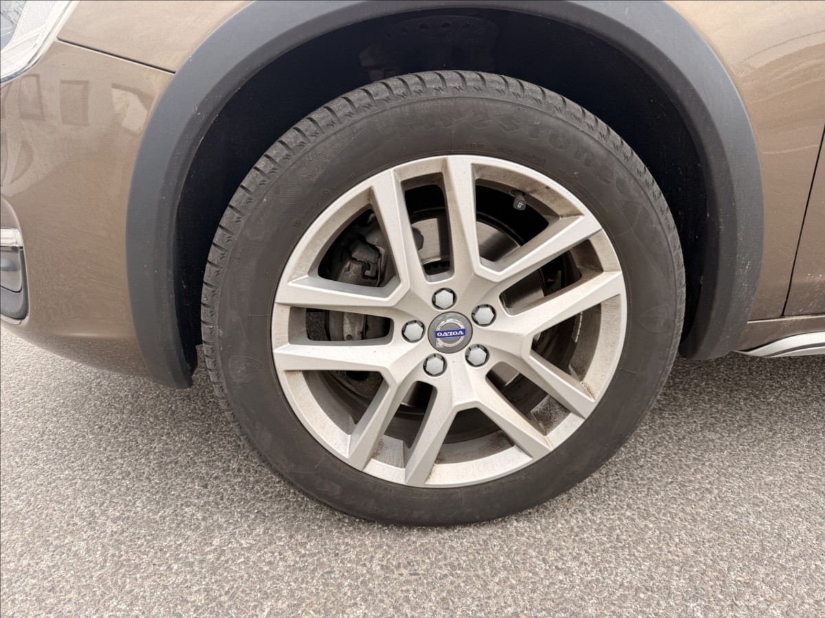 volvo-v60-2-0-t5-awd-momentum - 7