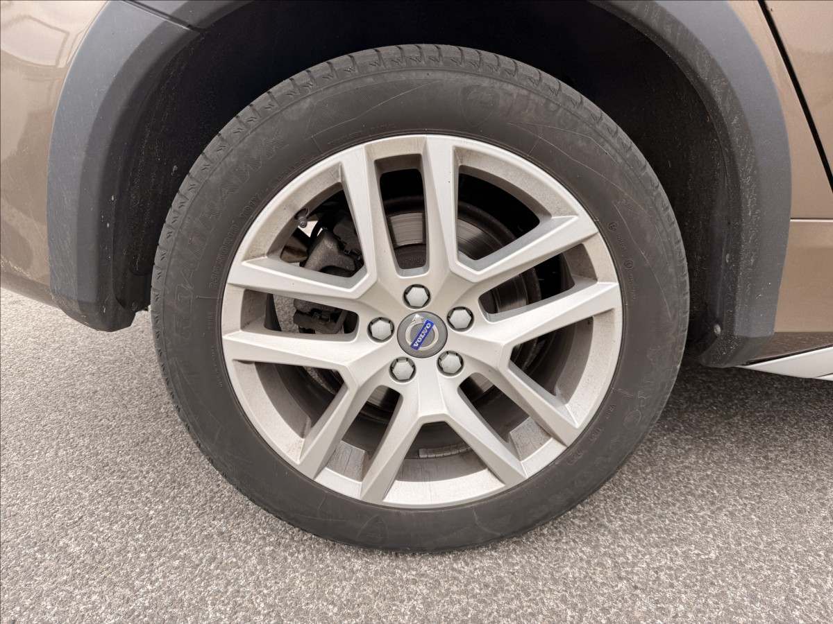 volvo-v60-2-0-t5-awd-momentum - 9