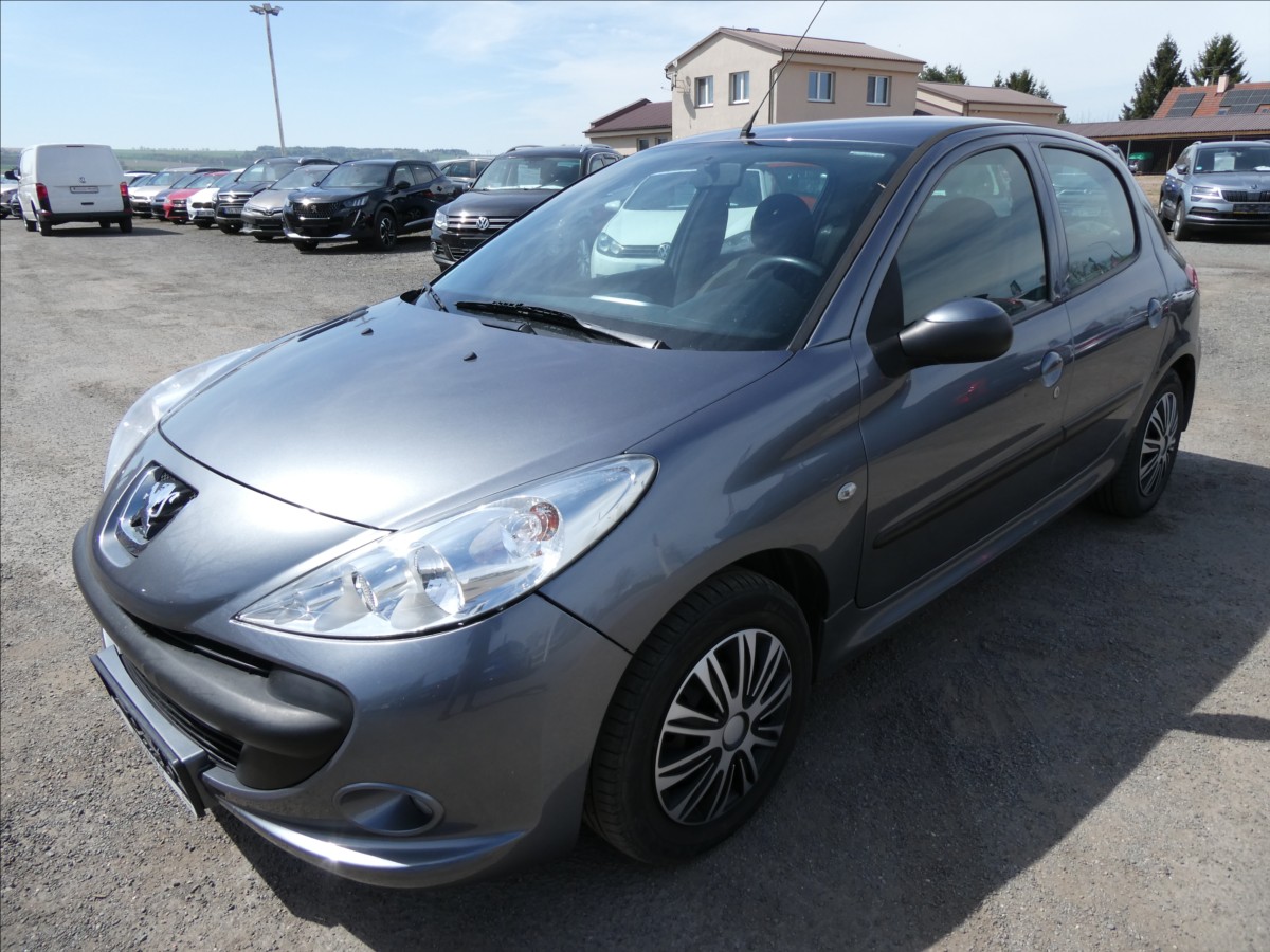 peugeot-206-1-4-i-54kw-klima-2x-kola - 2
