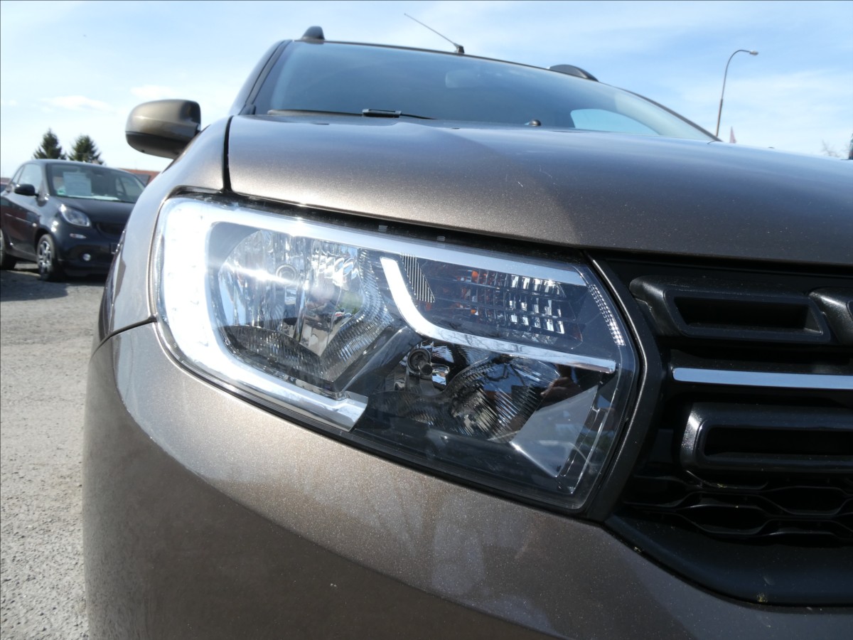 dacia-logan-1-0-sce-1-majitel-klima-zaves - 4