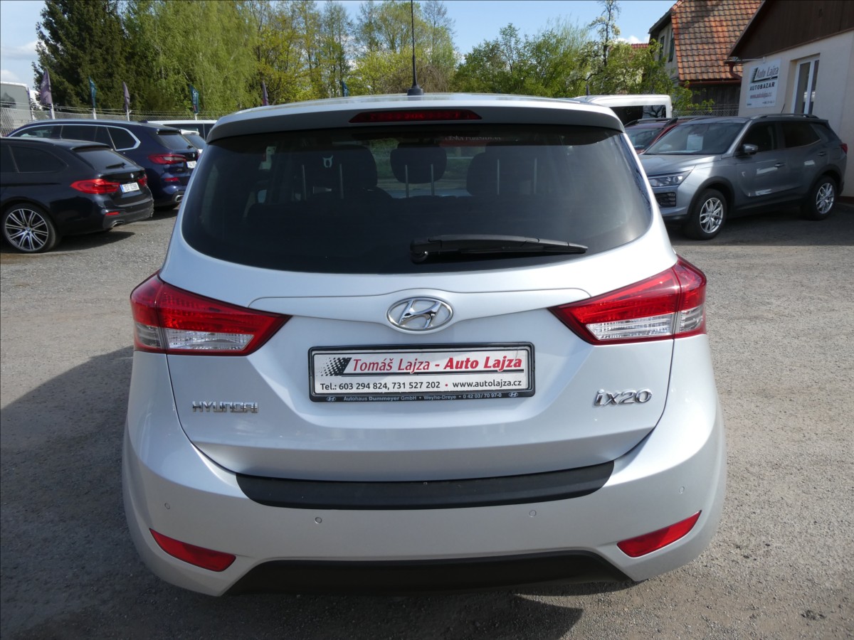 hyundai-ix20-1-6-i-92kw-automat-serviska - 7