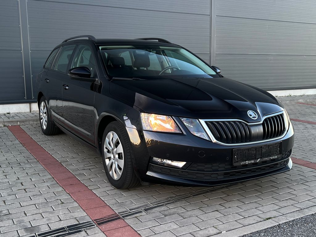 skoda-octavia-1-6-tdi-dsg-navi-park-c - 1