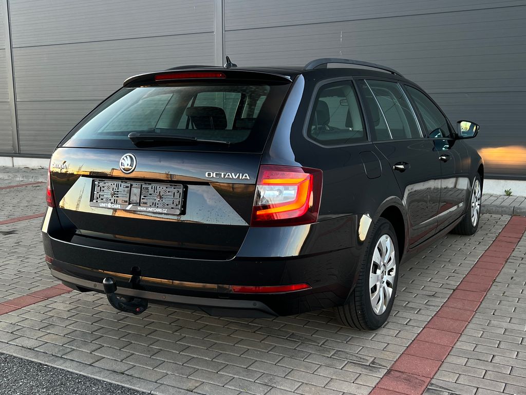 skoda-octavia-1-6-tdi-dsg-navi-park-c - 5