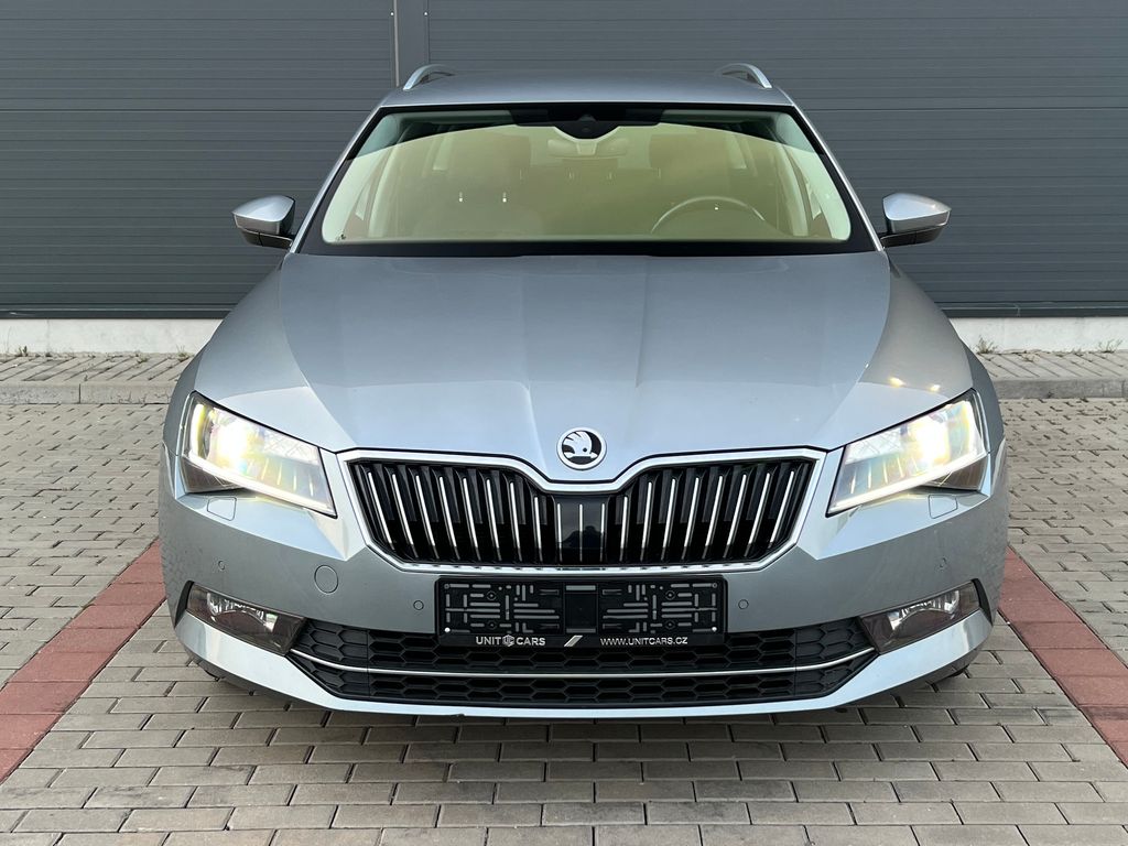 skoda-superb-2-0tdi-style-p-kamera-tazne-z - 1