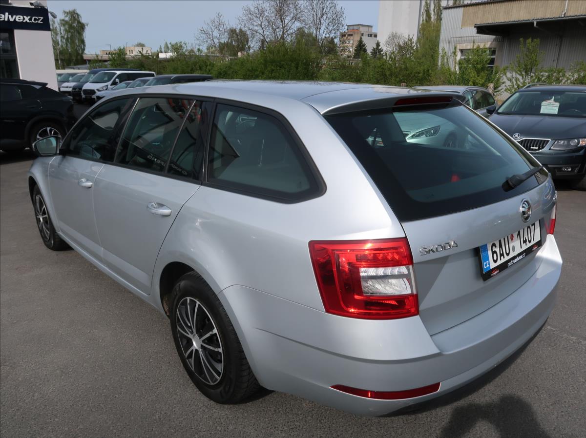 skoda-octavia-1-6-tdi-85kw-novecr-klima-dph - 3