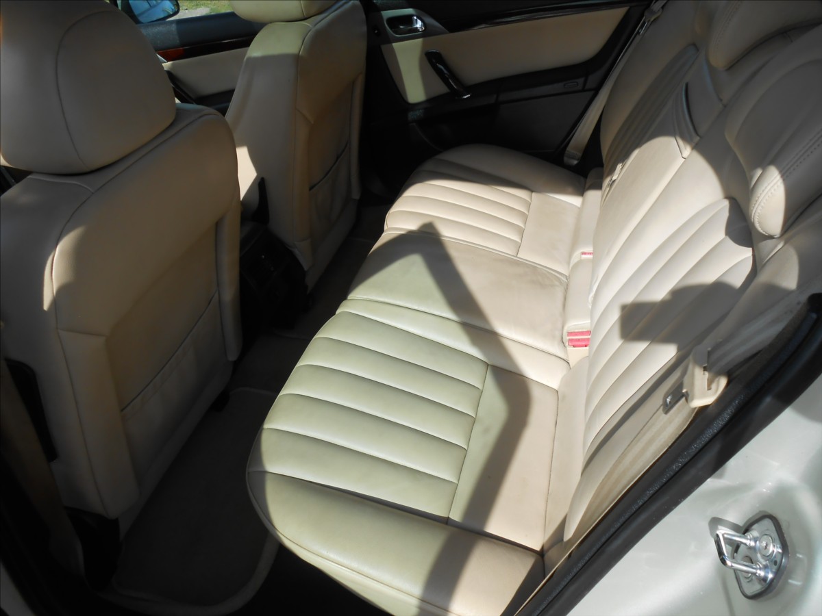 peugeot-407-2-2-i-16v-120-kw-sw-serviska - 8