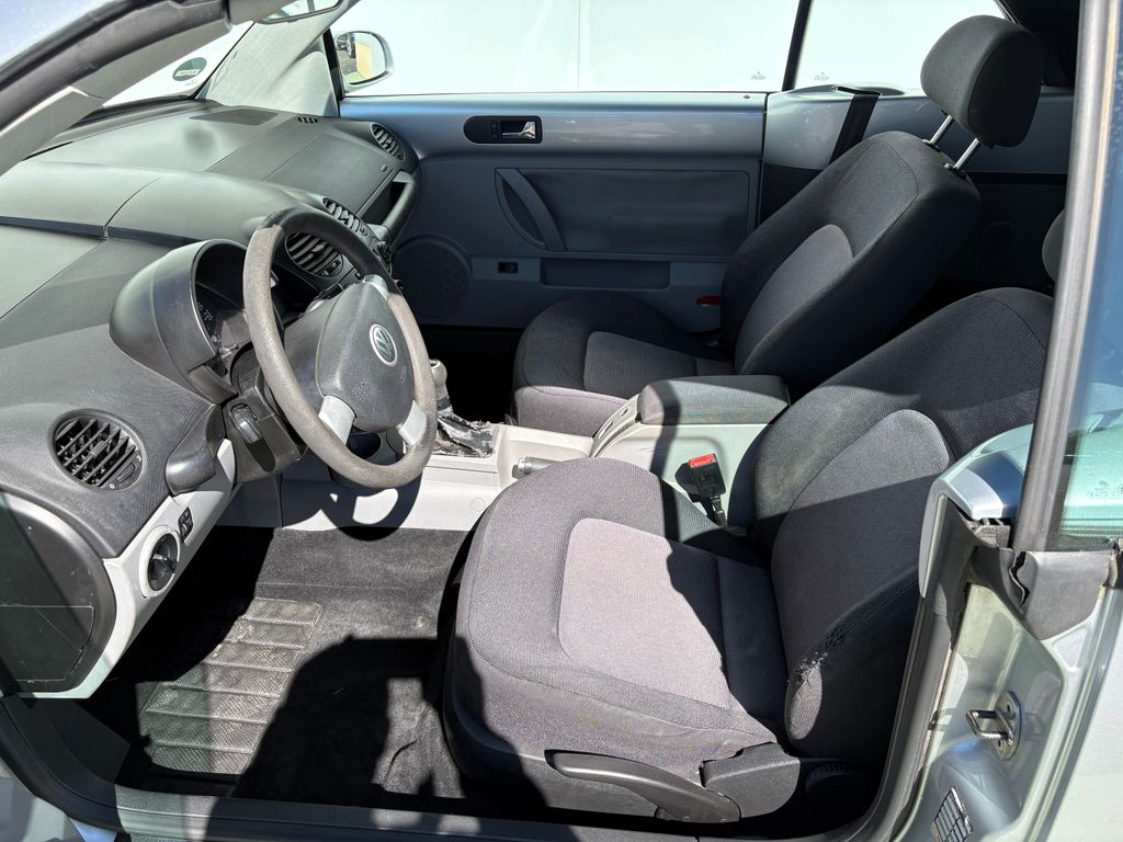 volkswagen-new-beetle-1-4-55kw-klima-tazne - 5