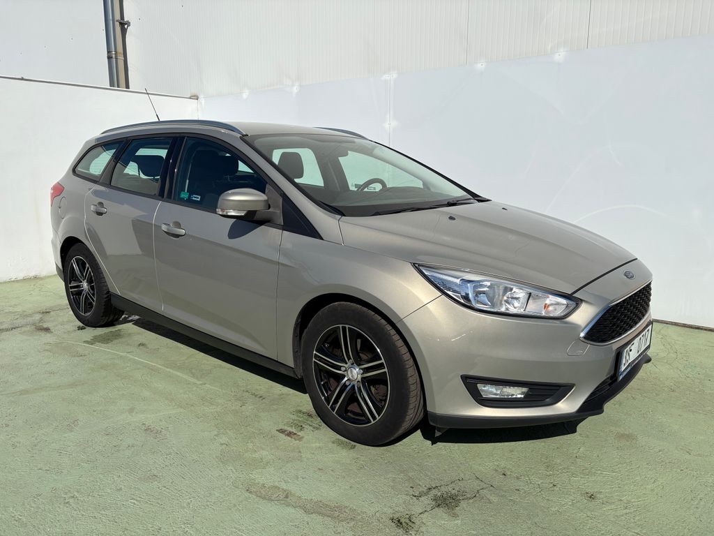 Ford Focus 1.6i 77kW, Aut.AC, Výhřevy, ČR