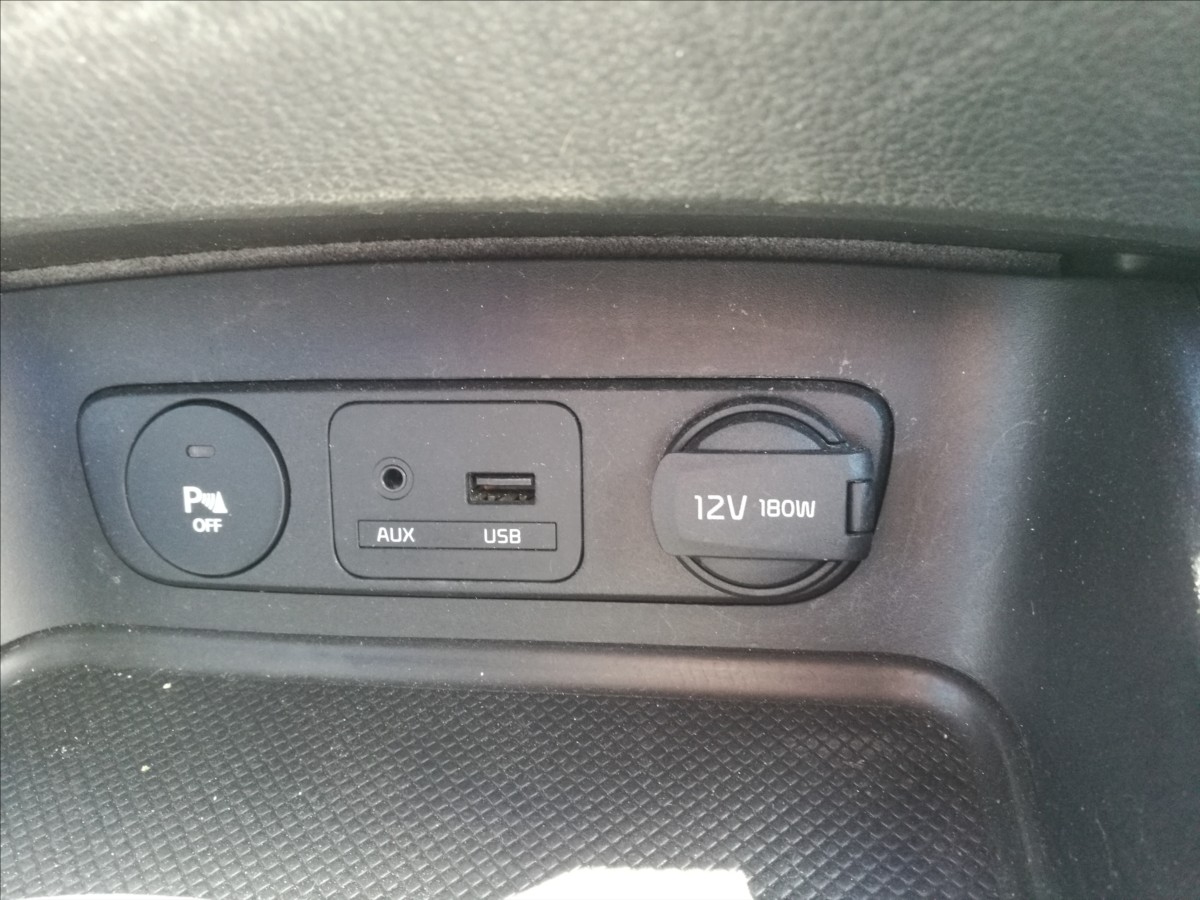 kia-sportage-2-0-crdi-4x4 - 9