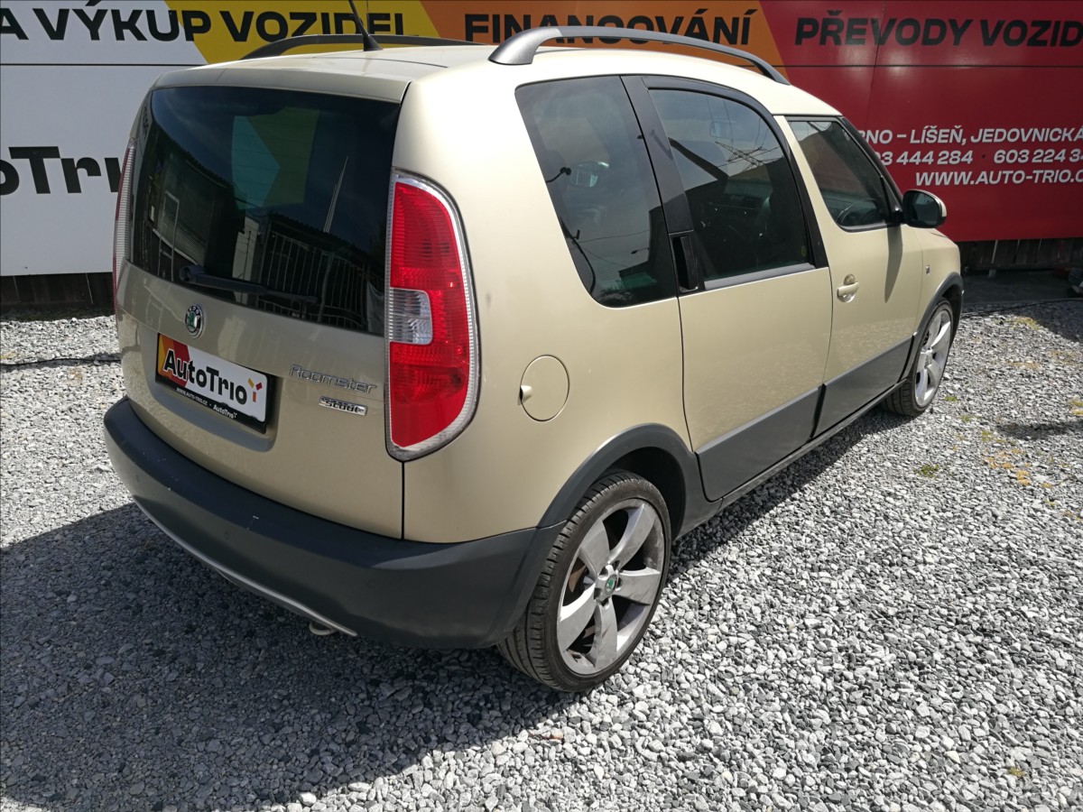 skoda-roomster-1-2-tsi-scout - 2