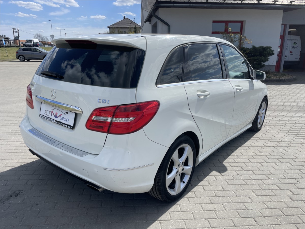 mercedes-benz-tridy-b-1-8-200cdi-100kw-automat-bez-koroze - 3