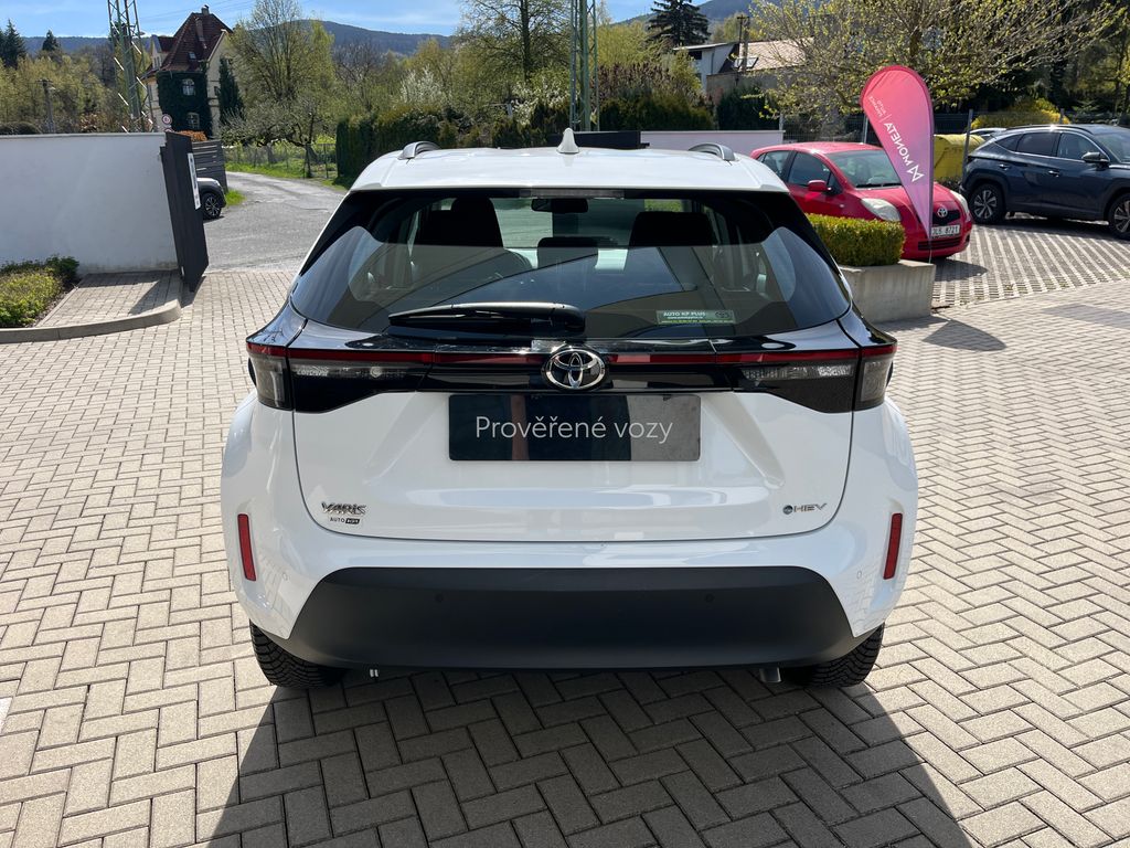 toyota-yaris-cross-1-5-hybrid-e-cvt-comfort - 4