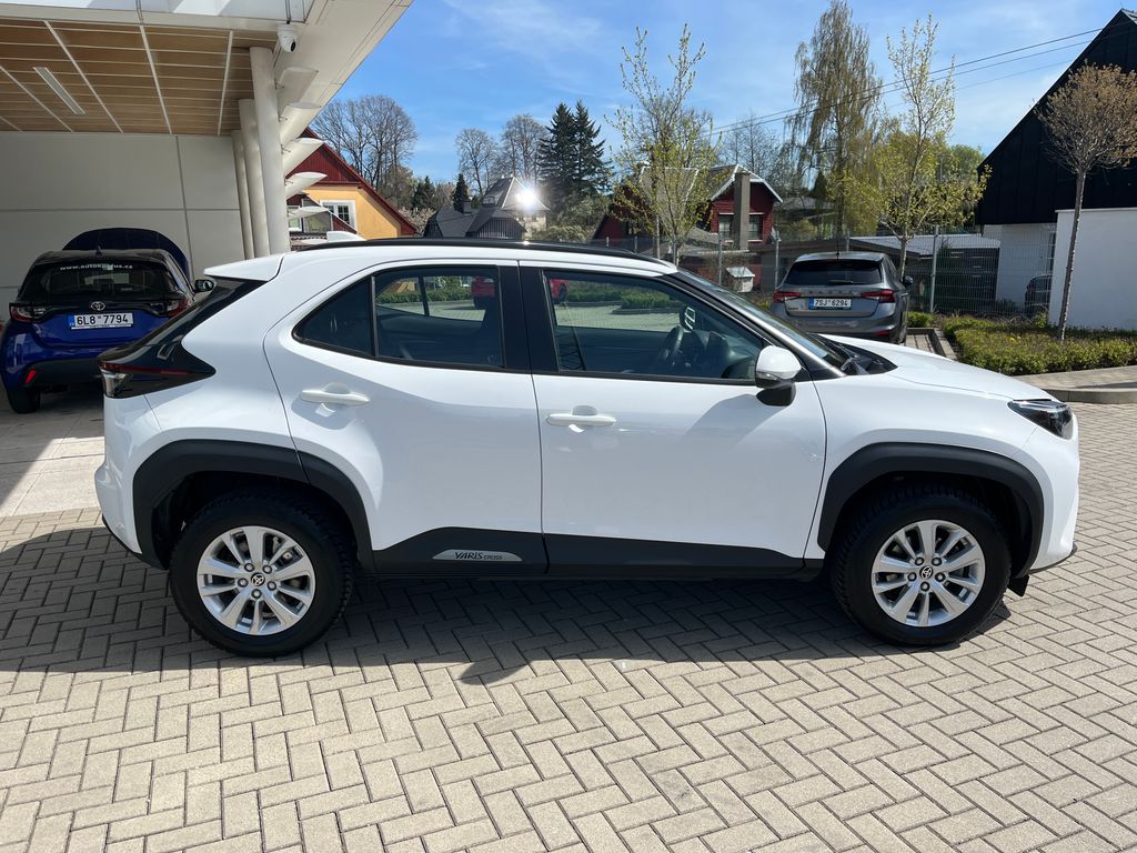 toyota-yaris-cross-1-5-hybrid-e-cvt-comfort - 6