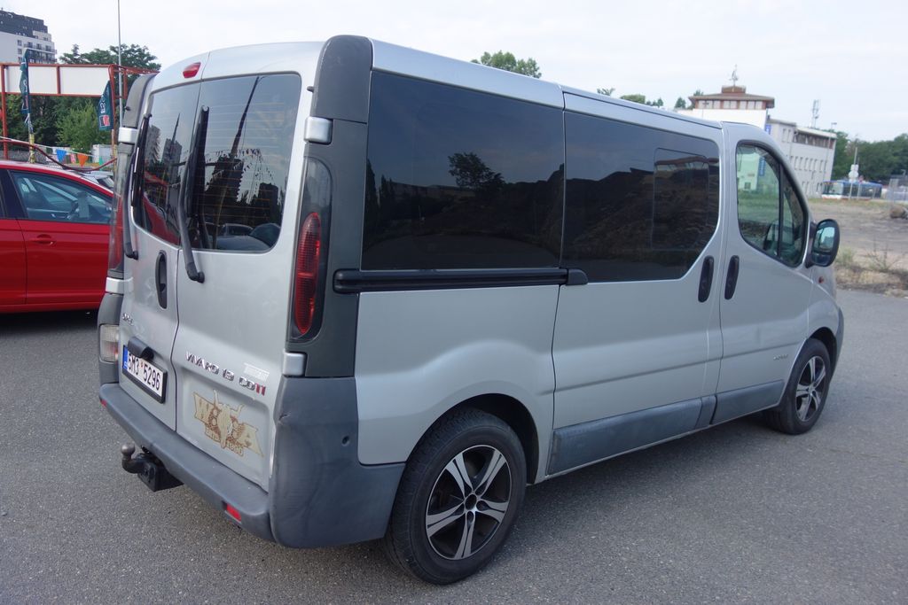 renault-trafic-1-9dci-74-kw-8-mist - 4
