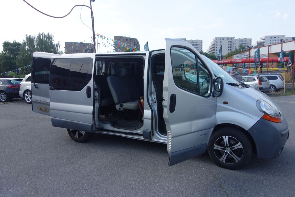 renault-trafic-1-9dci-74-kw-8-mist - 9