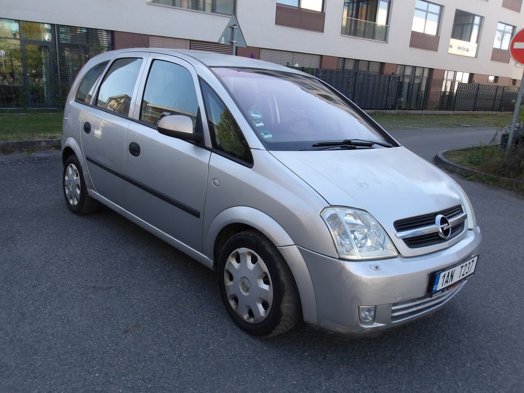 opel-meriva-1-6i-automat - 5