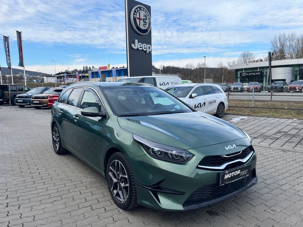 kia-ceed-1-5-t-gdi-exclusive-sw - 1