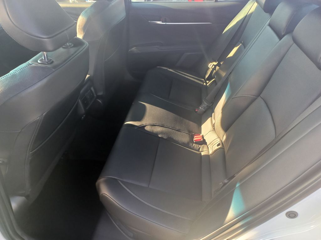 toyota-camry-prestige-2-5-hev - 6