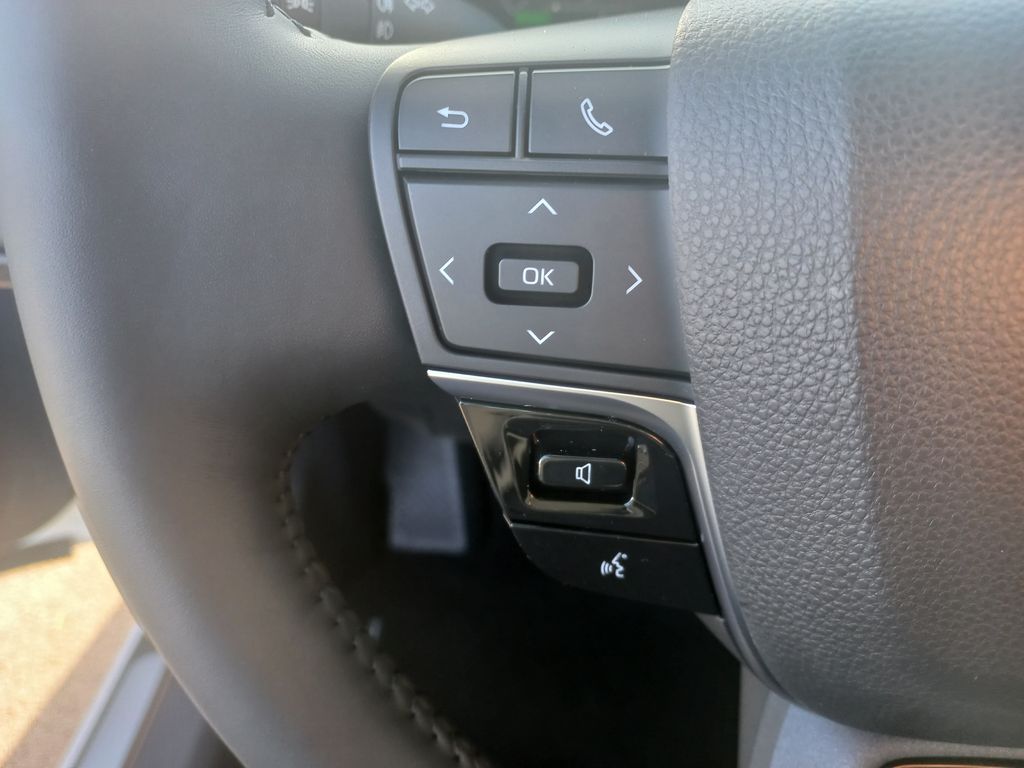 toyota-camry-prestige-2-5-hev - 8