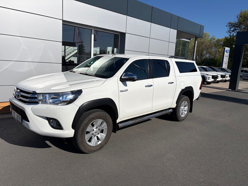 Toyota Hilux Active  2.4L Diesel 6M/T 4x4