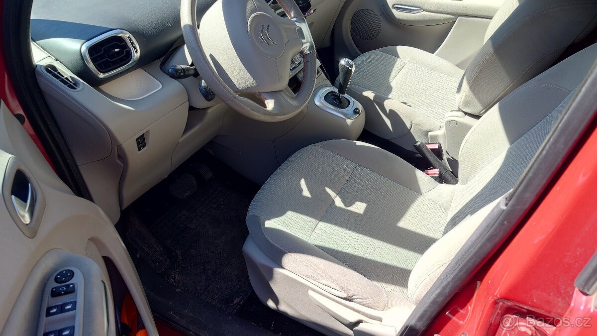 citroen-c3-picasso-1-6-exclusive-vti - 3