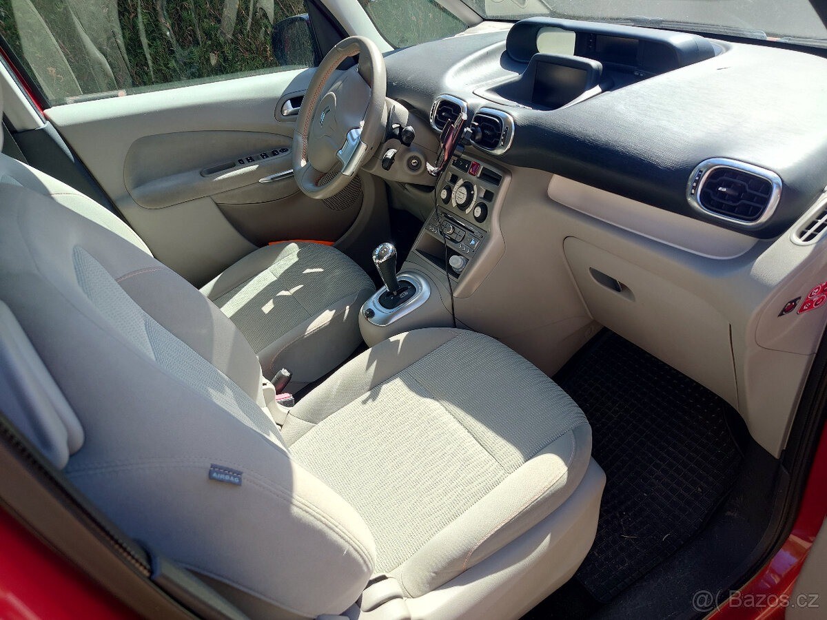 citroen-c3-picasso-1-6-exclusive-vti - 6