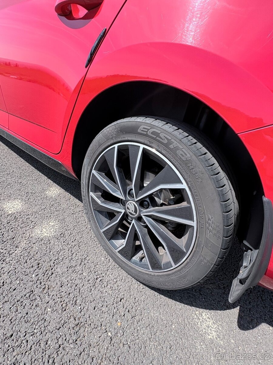 skoda-fabia-1-2-top-3-monte-carlo - 4