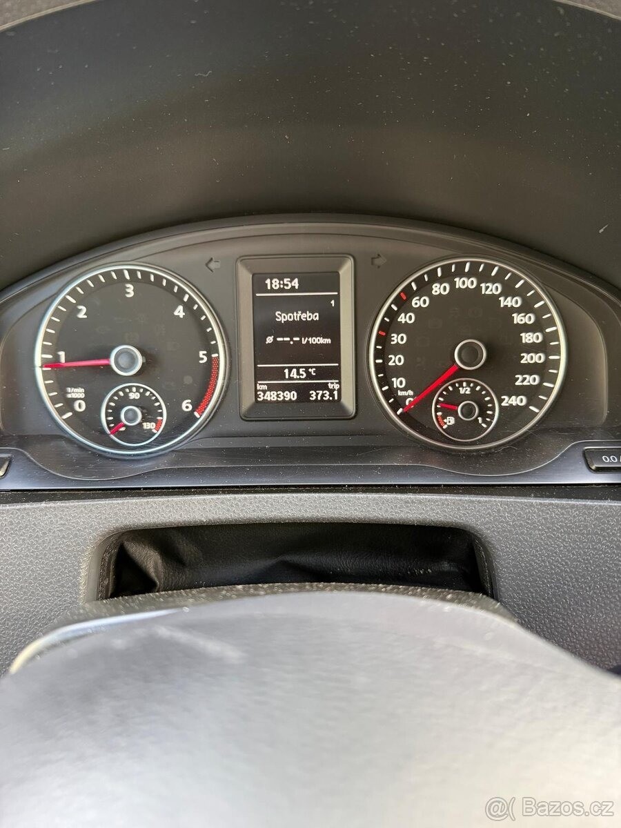 volkswagen-caravelle-2-0-tdi - 5