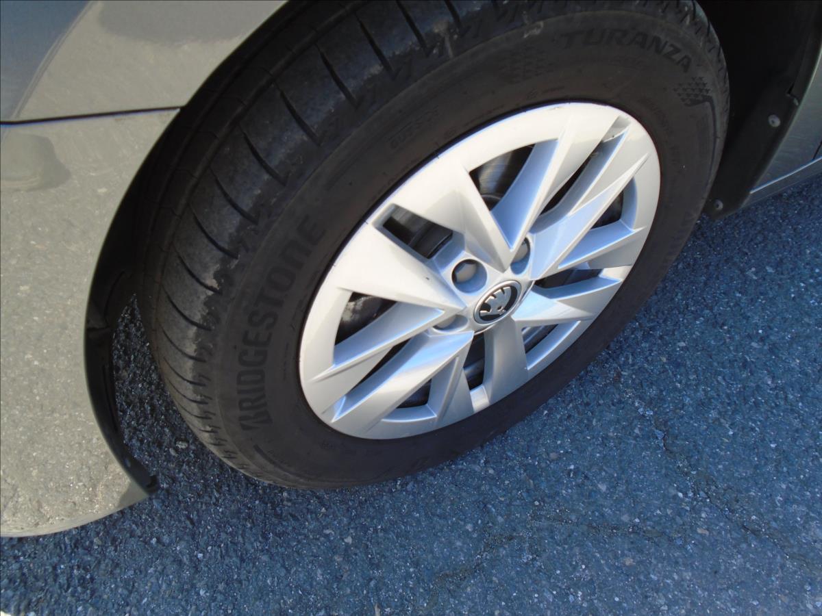 skoda-fabia-1-0-automat - 8