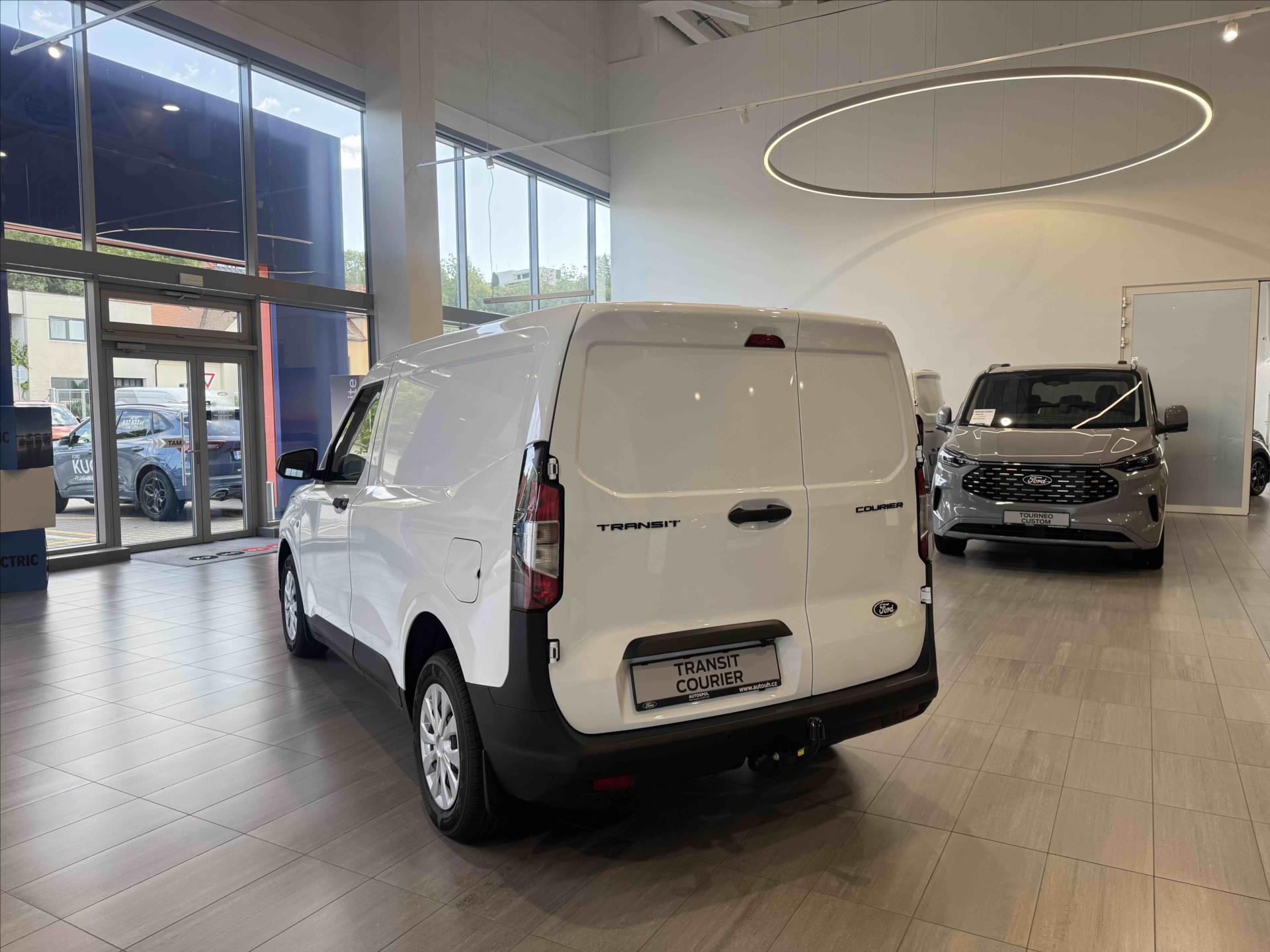 ford-transit-courier-1-5-ecoblue-73-kw-100-koni-6-st-manual-van-trend - 6