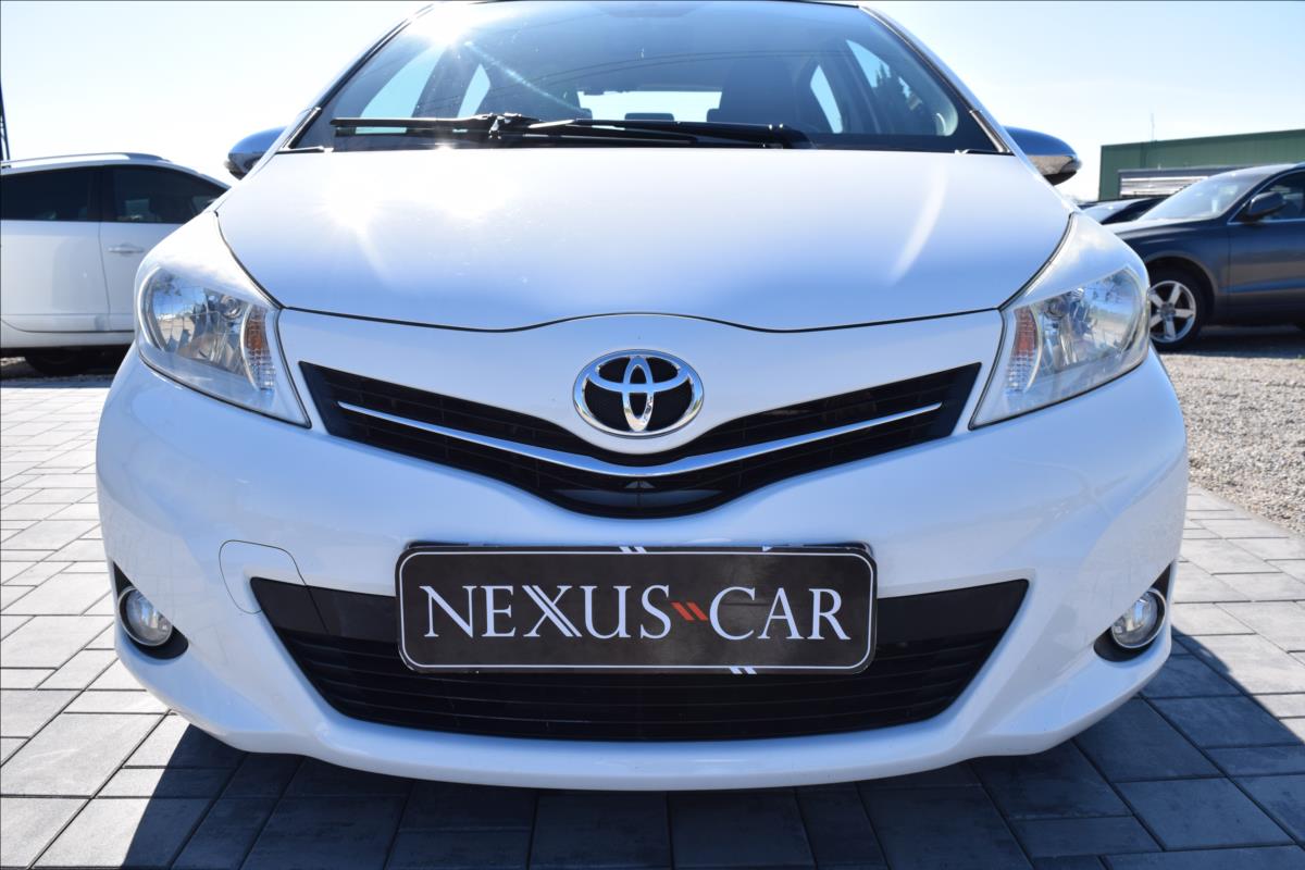 toyota-yaris-1-0-vvt-i-51kw-kamera-navi-alu - 1