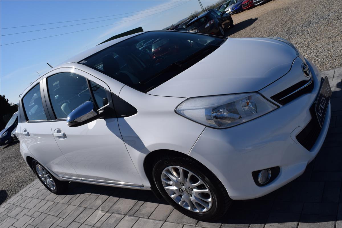 toyota-yaris-1-0-vvt-i-51kw-kamera-navi-alu - 3