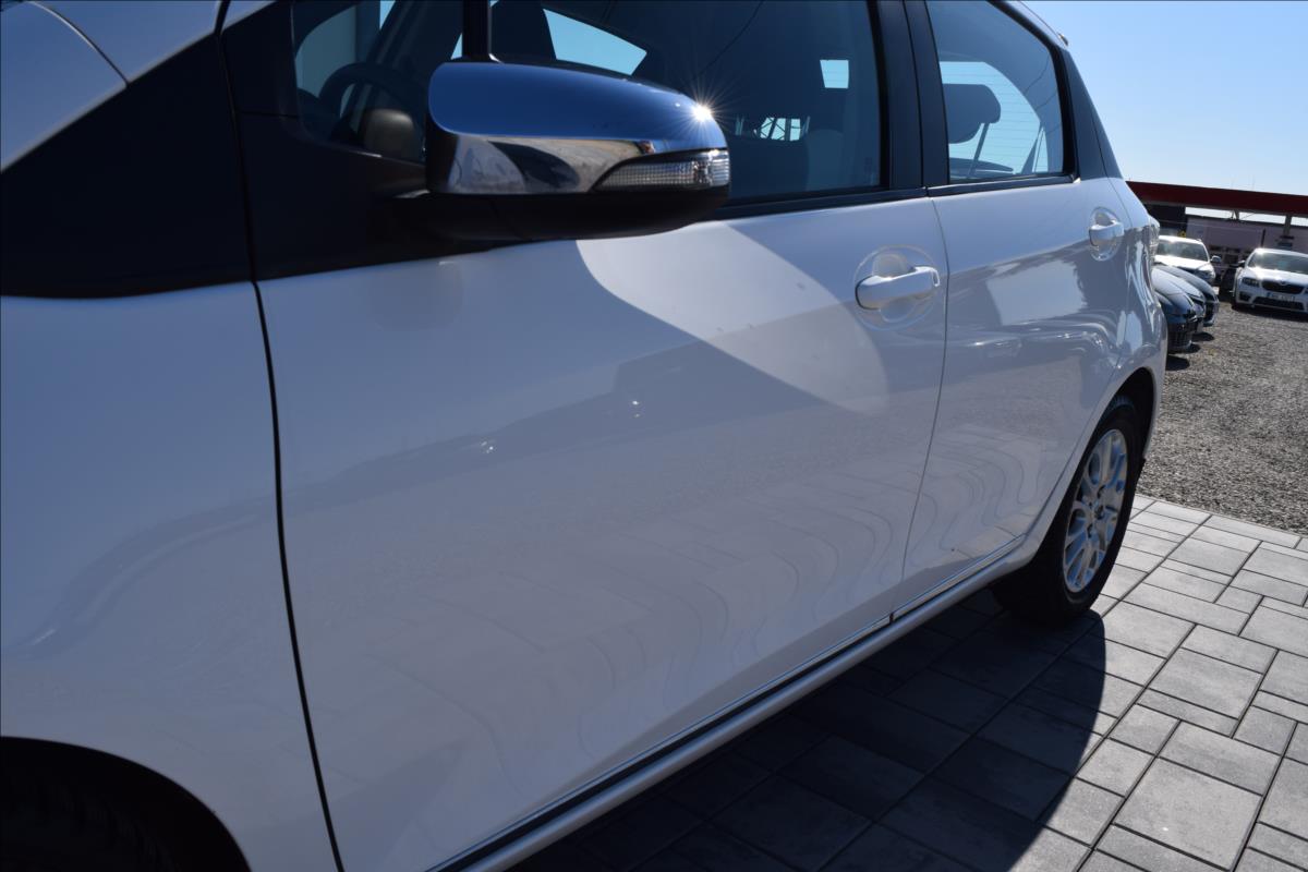 toyota-yaris-1-0-vvt-i-51kw-kamera-navi-alu - 7