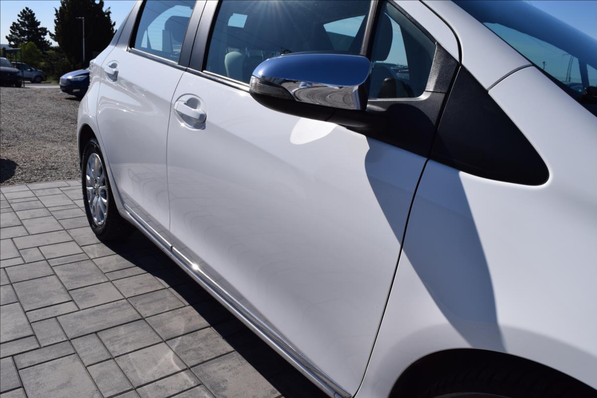 toyota-yaris-1-0-vvt-i-51kw-kamera-navi-alu - 8