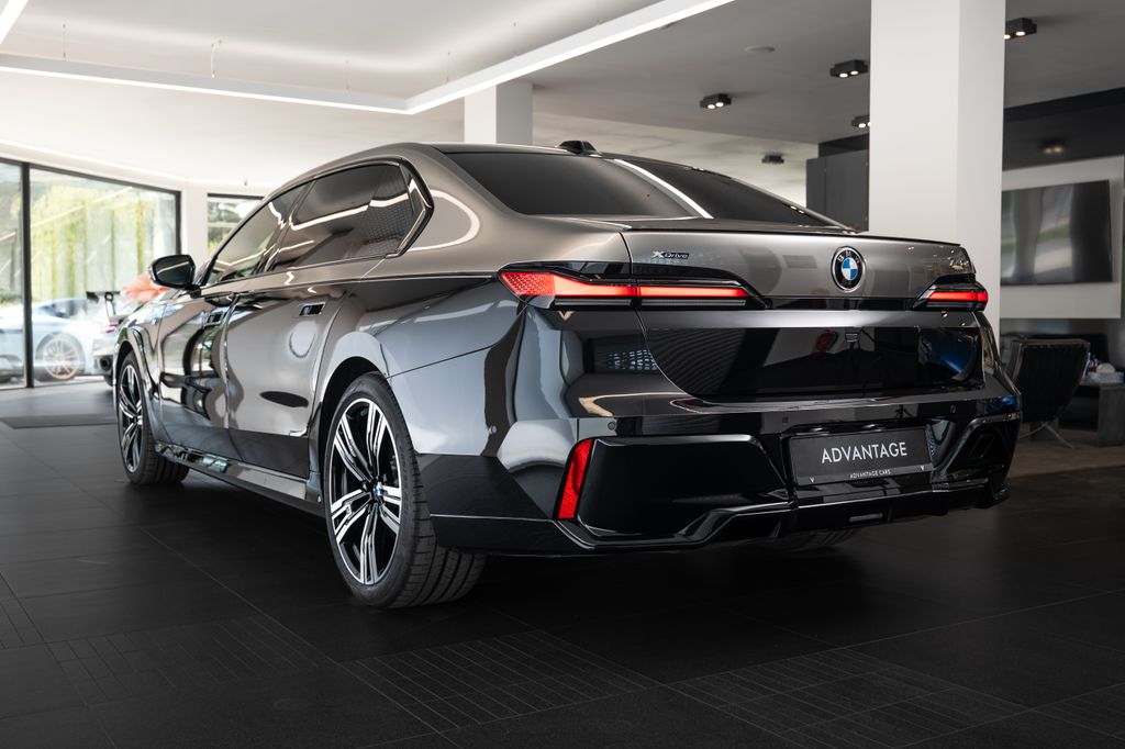 bmw-rada-7-d-xdrive-m-sport-pro-b-o-360 - 3