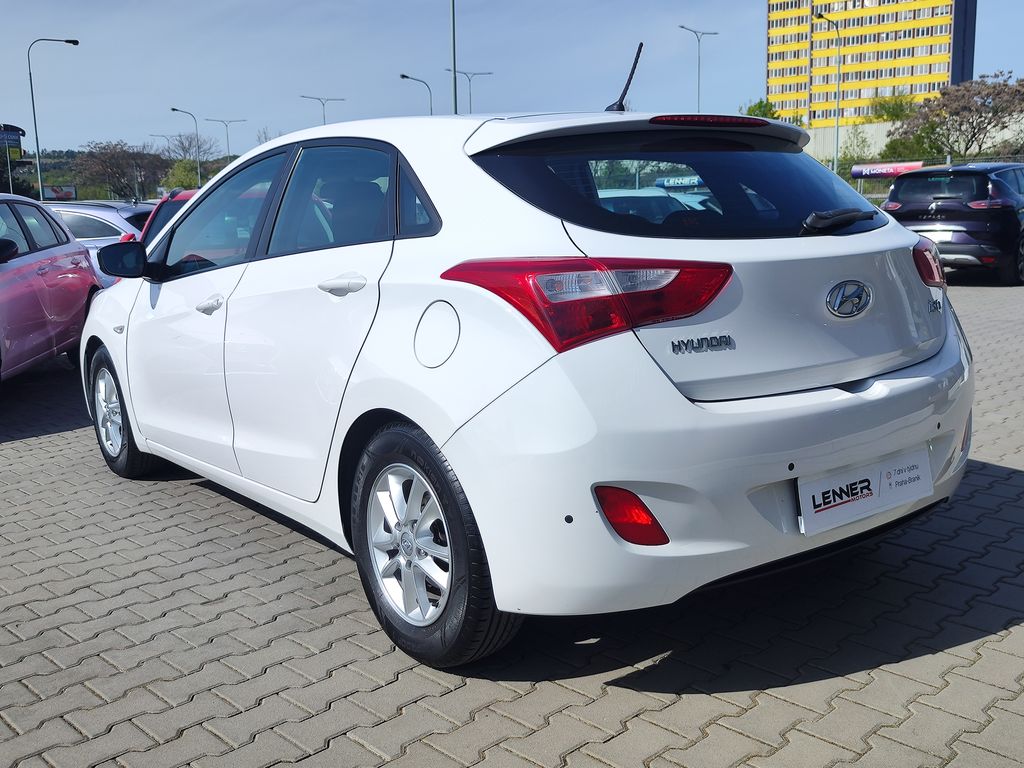 hyundai-i30-1-4i-73kw - 6