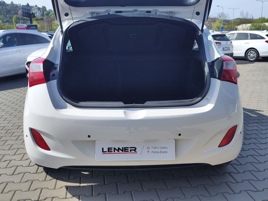 hyundai-i30-1-4i-73kw - 8