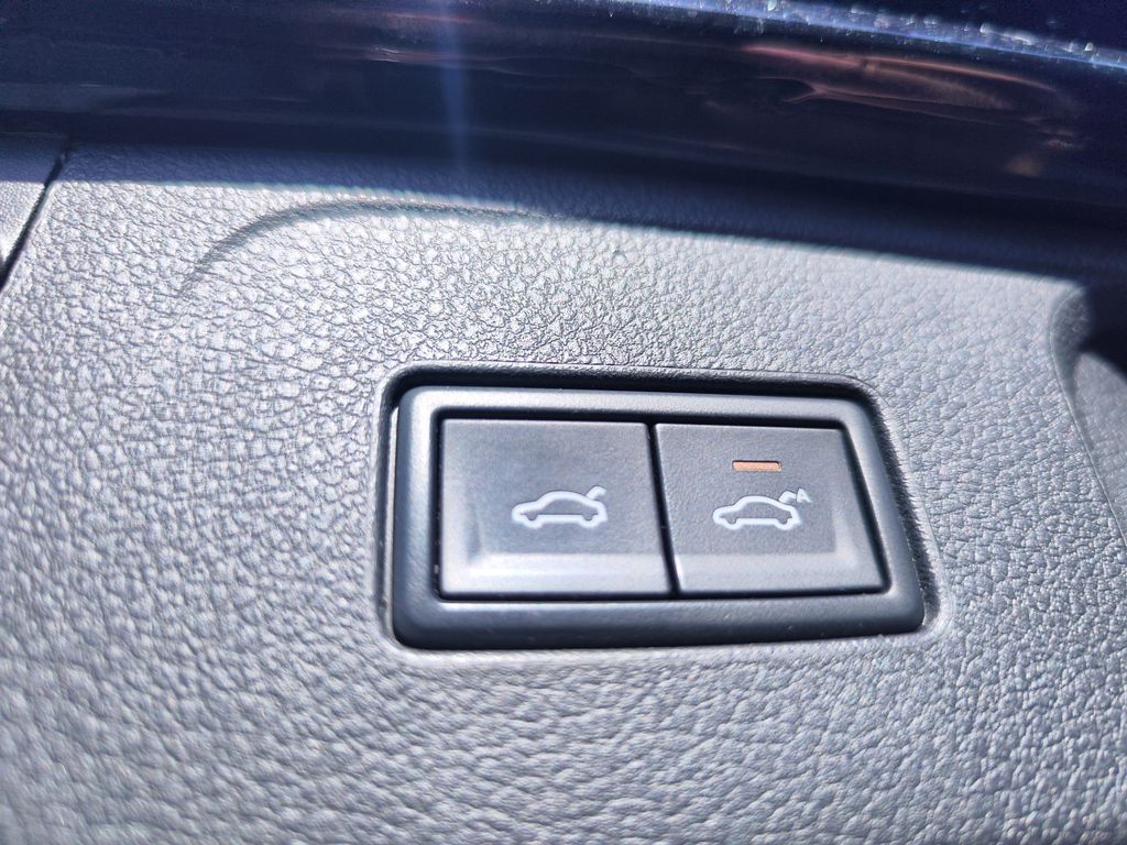 volkswagen-passat-2-0-tdi-140kw-highline-dsg-4x4 - 9