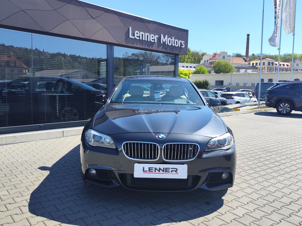 bmw-rada-5-530d-xdrive-m-paket-cr-1-maj - 1