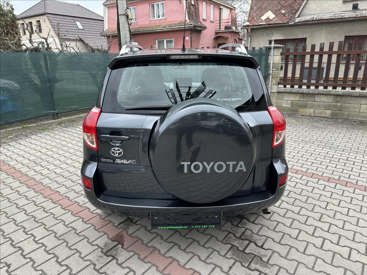 toyota-rav4-2-2-d-4d-bez-koroze-po-servise - 5