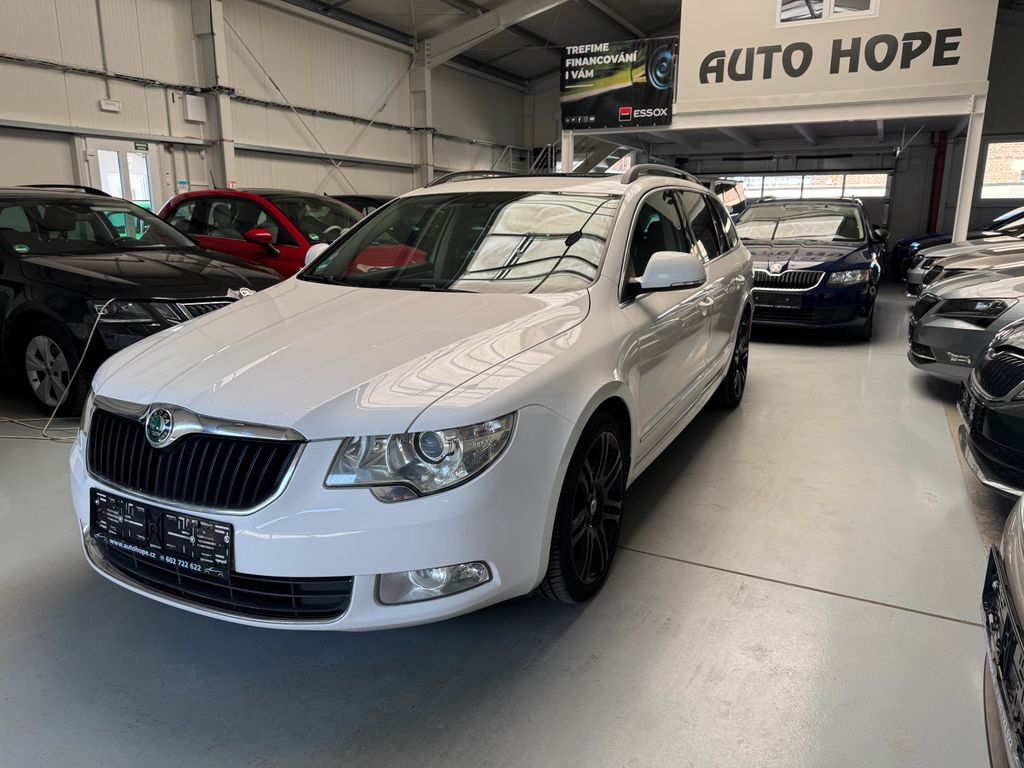 skoda-superb-combi-2-0-tdi-dsg-elegance - 2